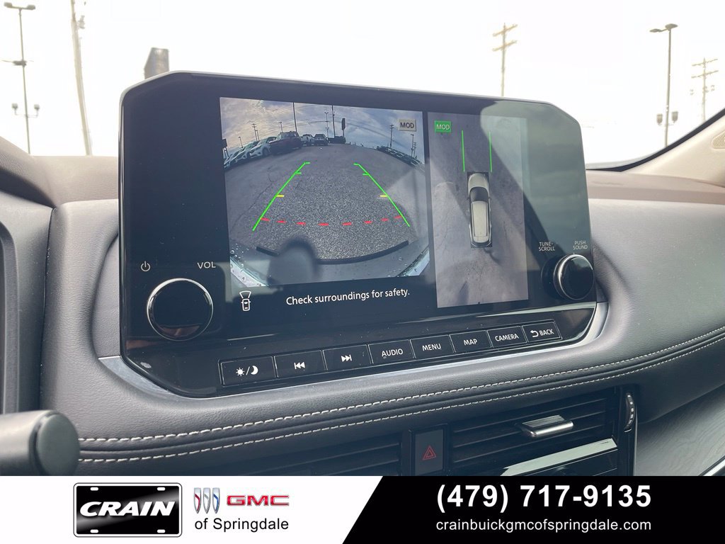 Used 2021 Nissan Rogue Platinum FWD image 17