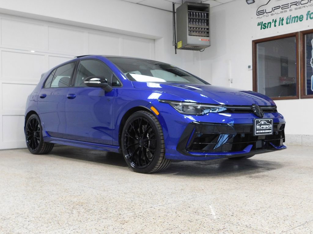 Used 2025 Volkswagen Golf R Black Edition image 3