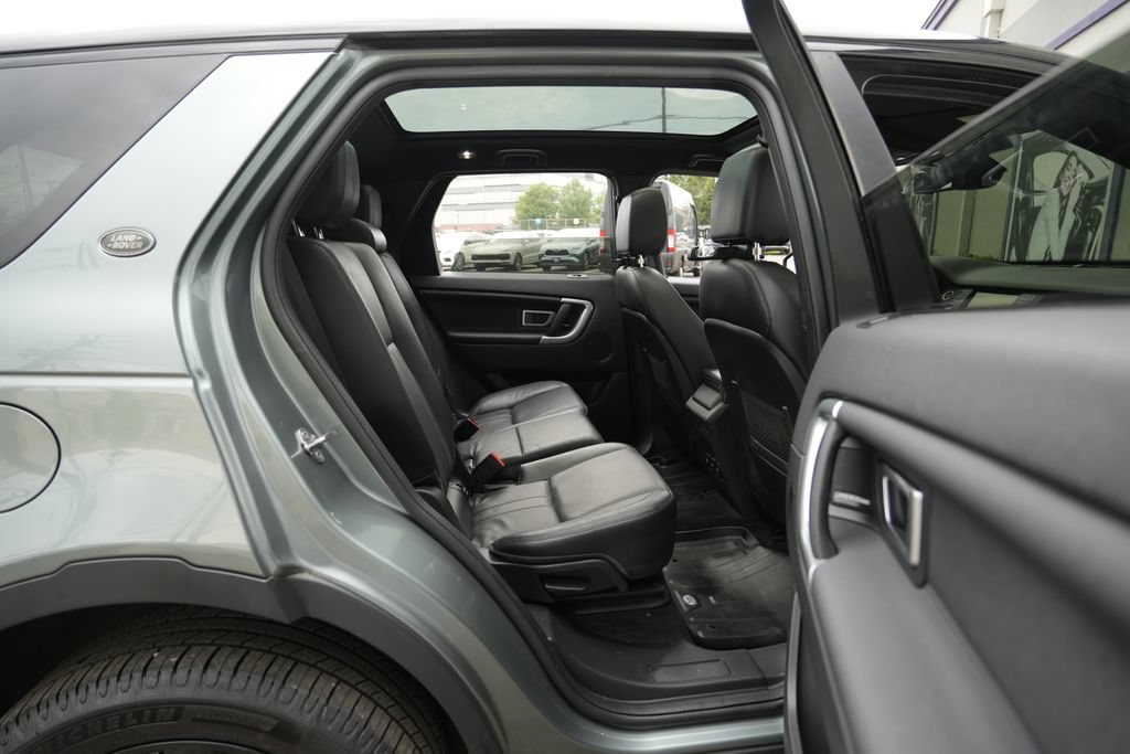 Used 2019 Land Rover Discovery Sport AWD/4WD image 40