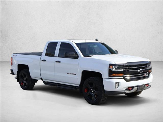 Used 2017 Chevrolet Silverado 1500 LT w/ Redline Edition AWD/4WD image 3