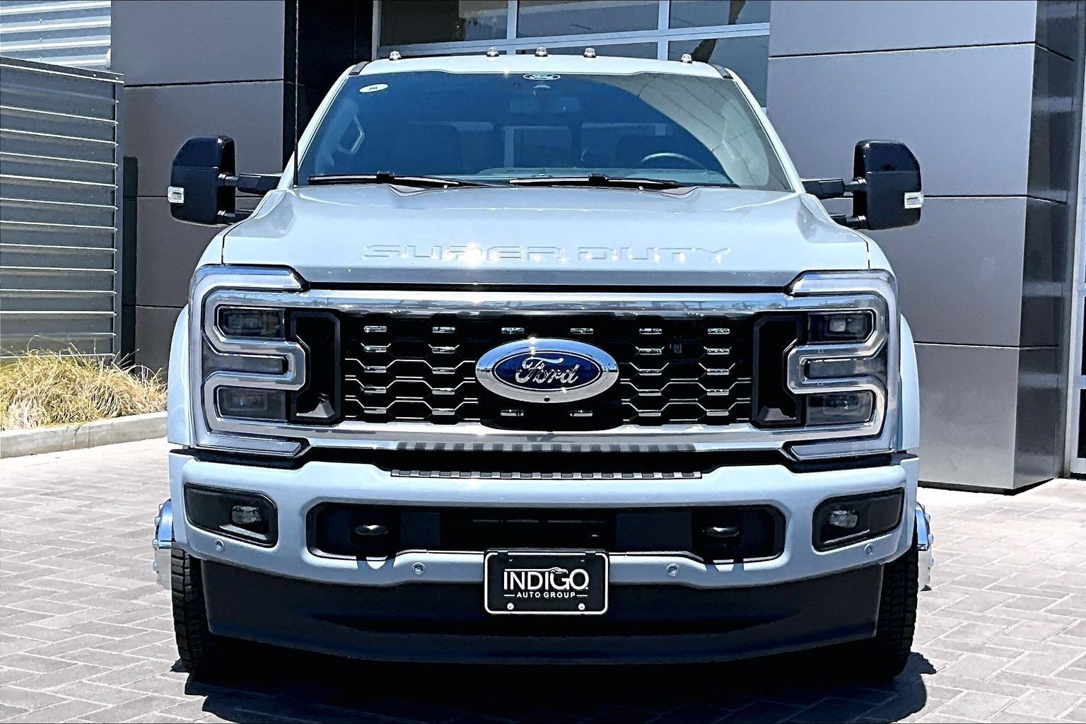 Used 2025 Ford F450 Platinum w/ FX4 Off-Road Package AWD/4WD image 2