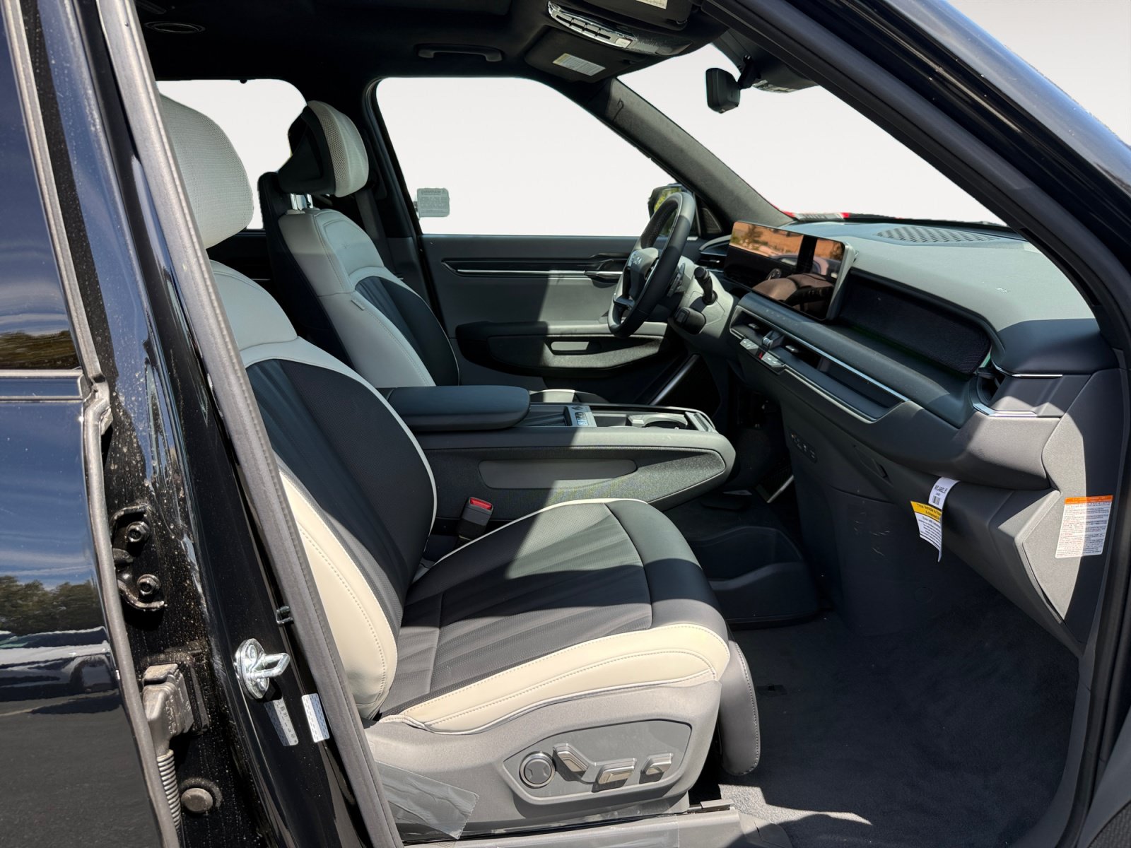 New 2026 Kia EV9 GT-Line AWD/4WD image 19