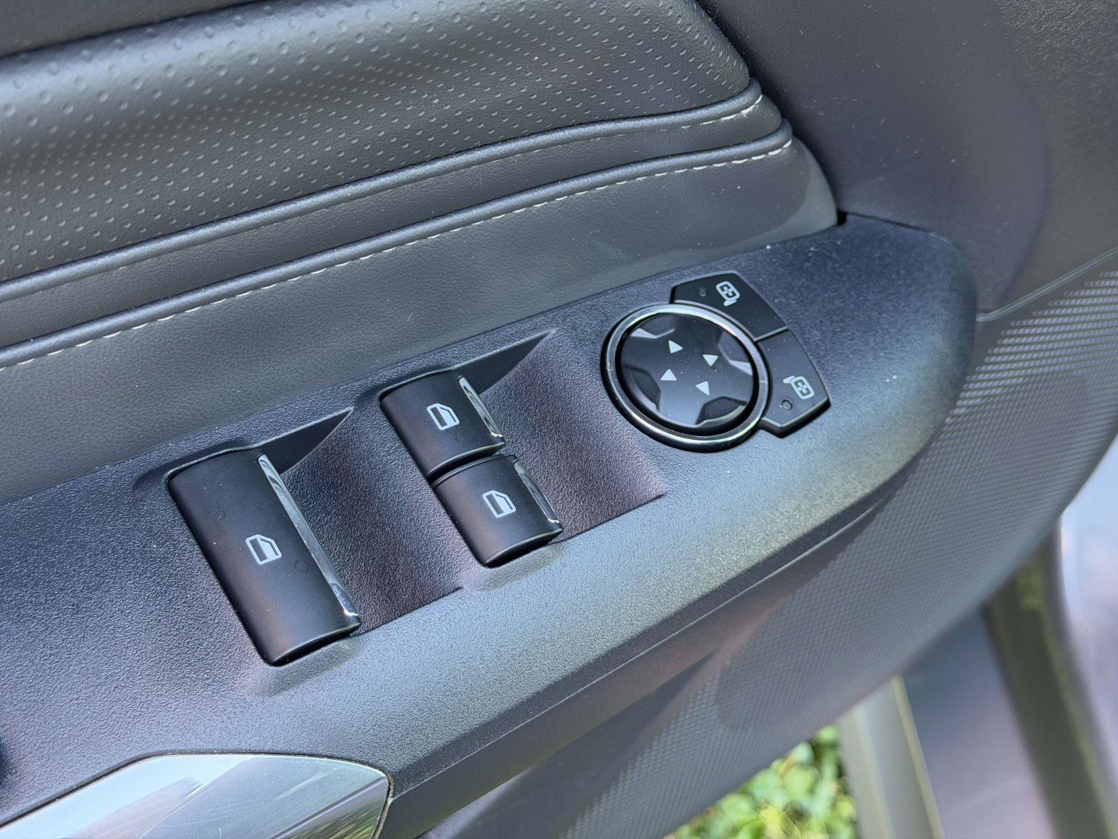 Used 2025 Ford Mustang Premium RWD image 11