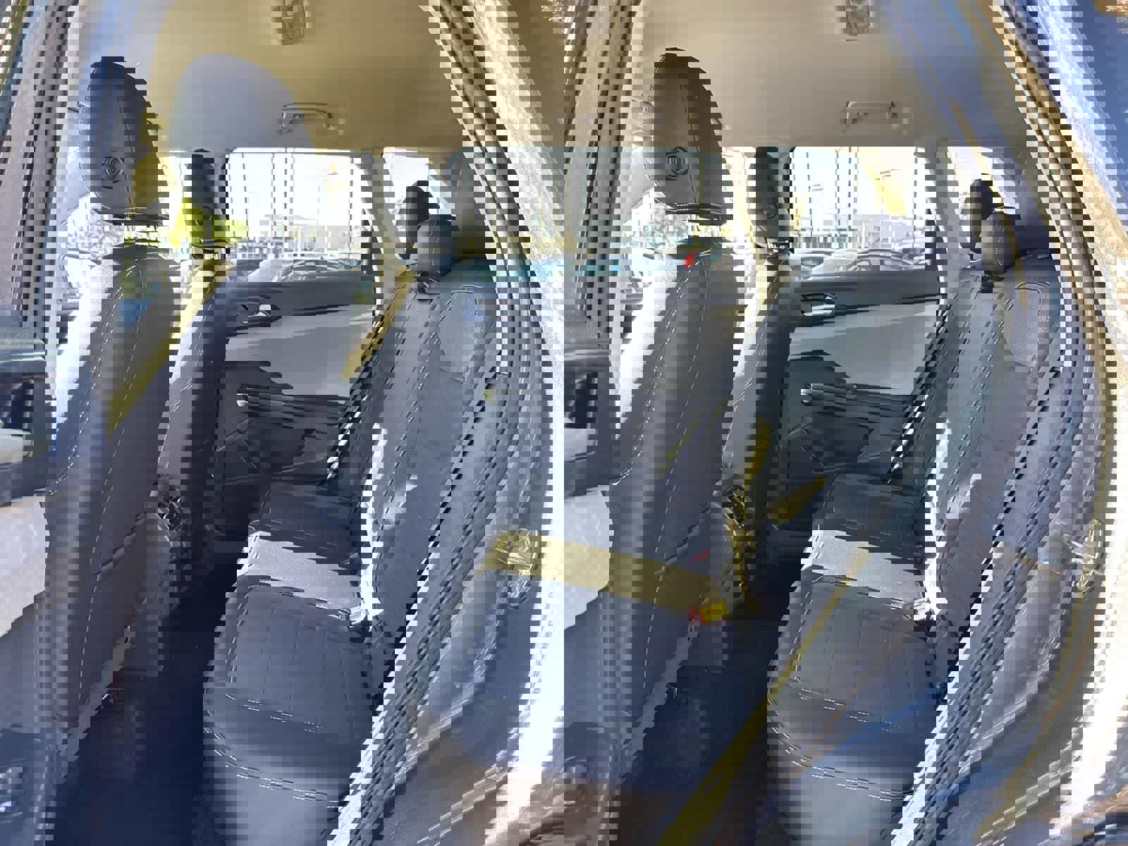 Used 2024 Volkswagen Taos SE image 18