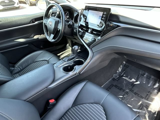 Used 2024 Toyota Camry SE w/ Convenience Package FWD image 13