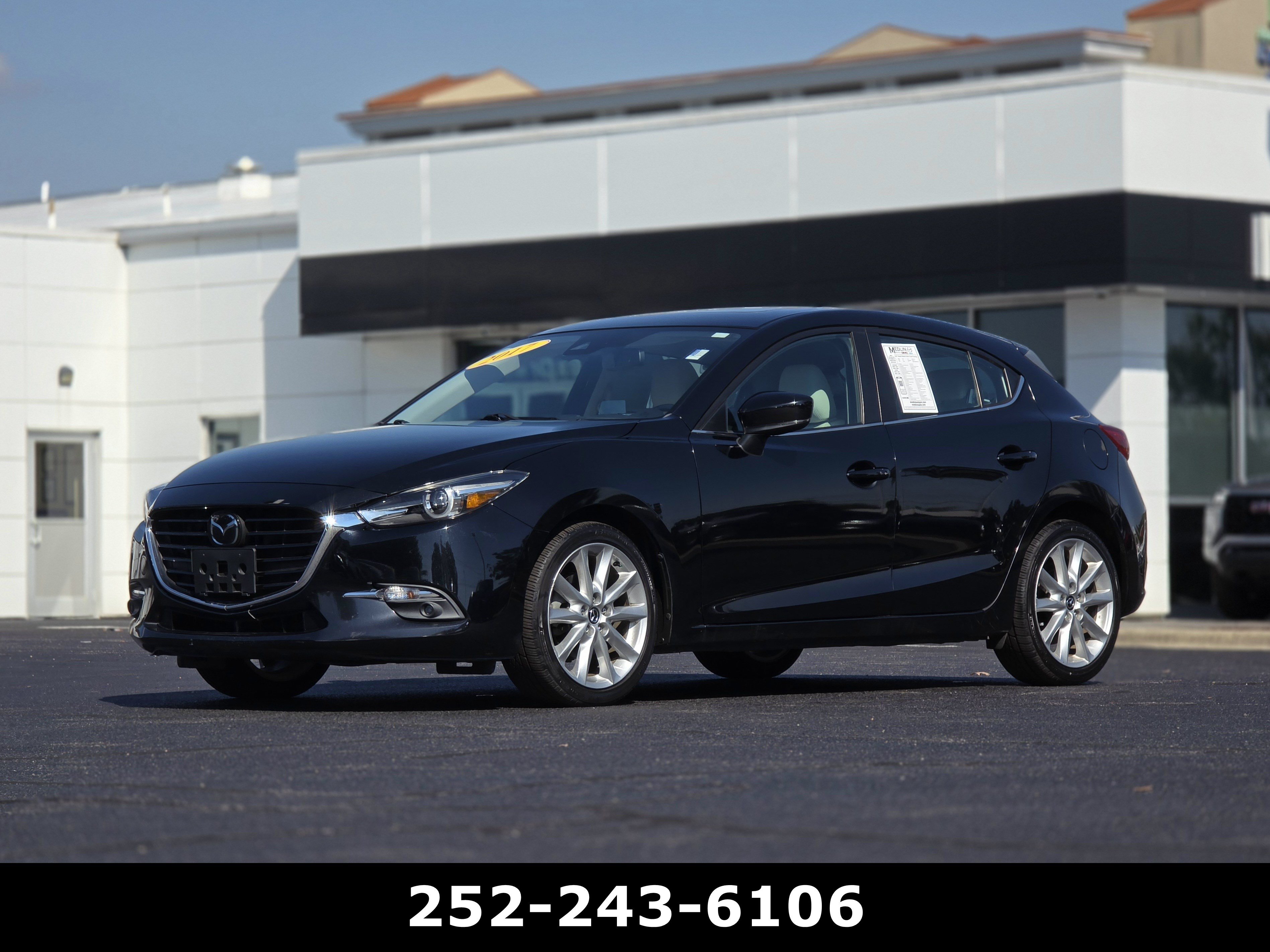 Used 2017 MAZDA MAZDA3 Grand Touring w/ Premium Equipment Package FWD image 3