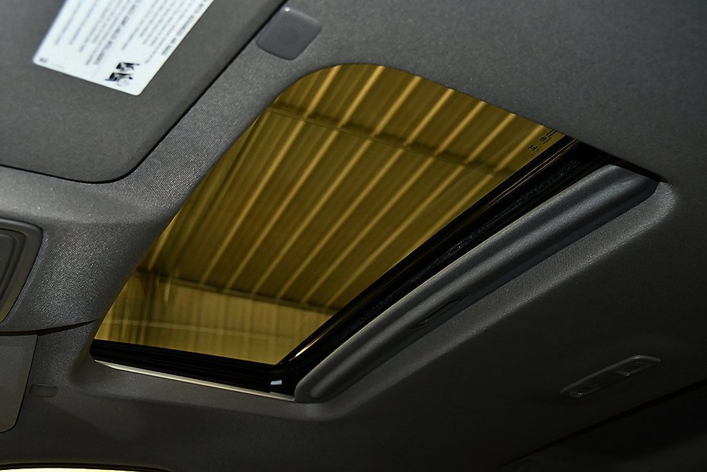 Used 2025 GMC Sierra 3500 Denali w/ Denali Reserve Package image 30