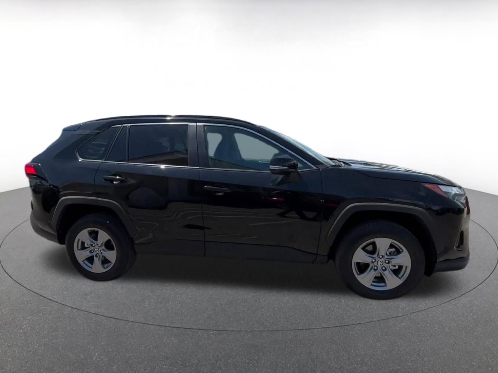 Used 2025 Toyota RAV4 XLE w/ Weather Package FWD image 16