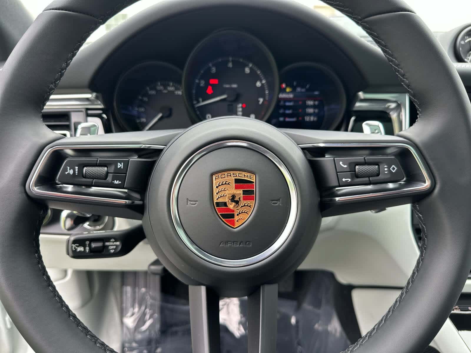 New 2026 Porsche Macan AWD/4WD image 26