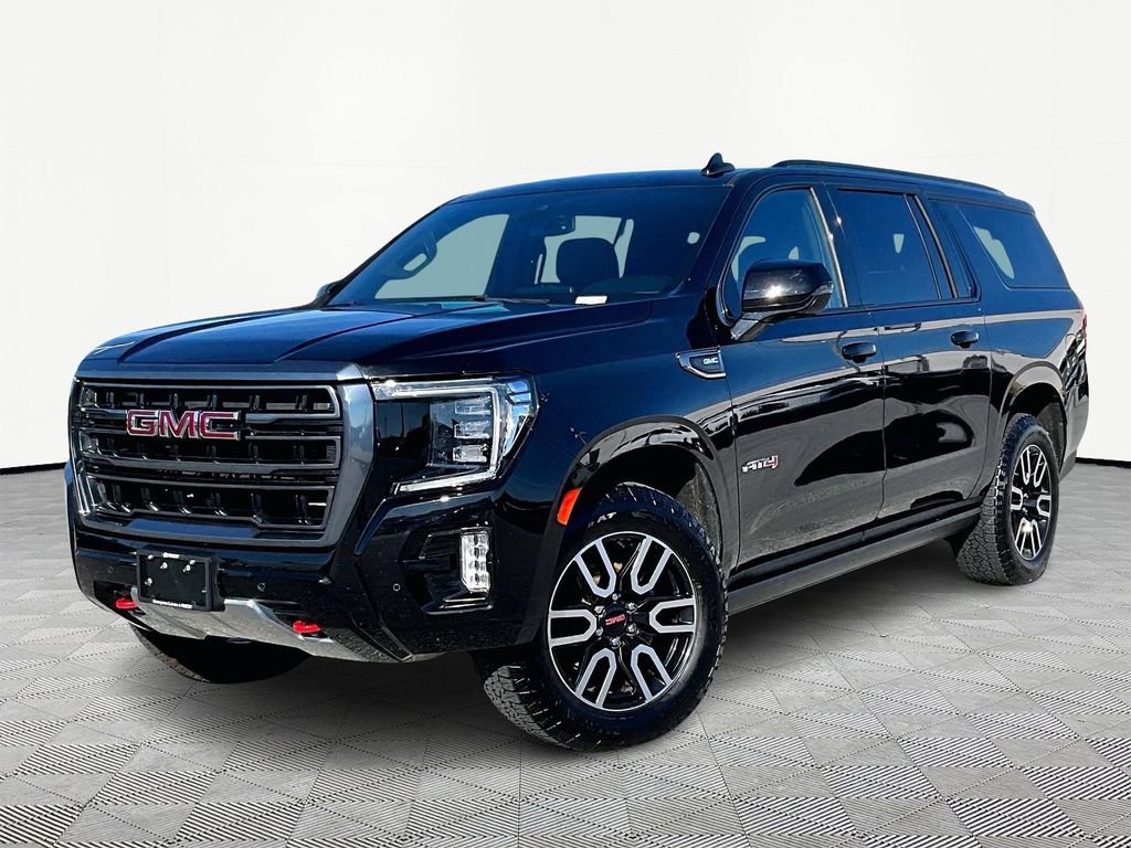 Used 2022 GMC Yukon XL AT4 image 3