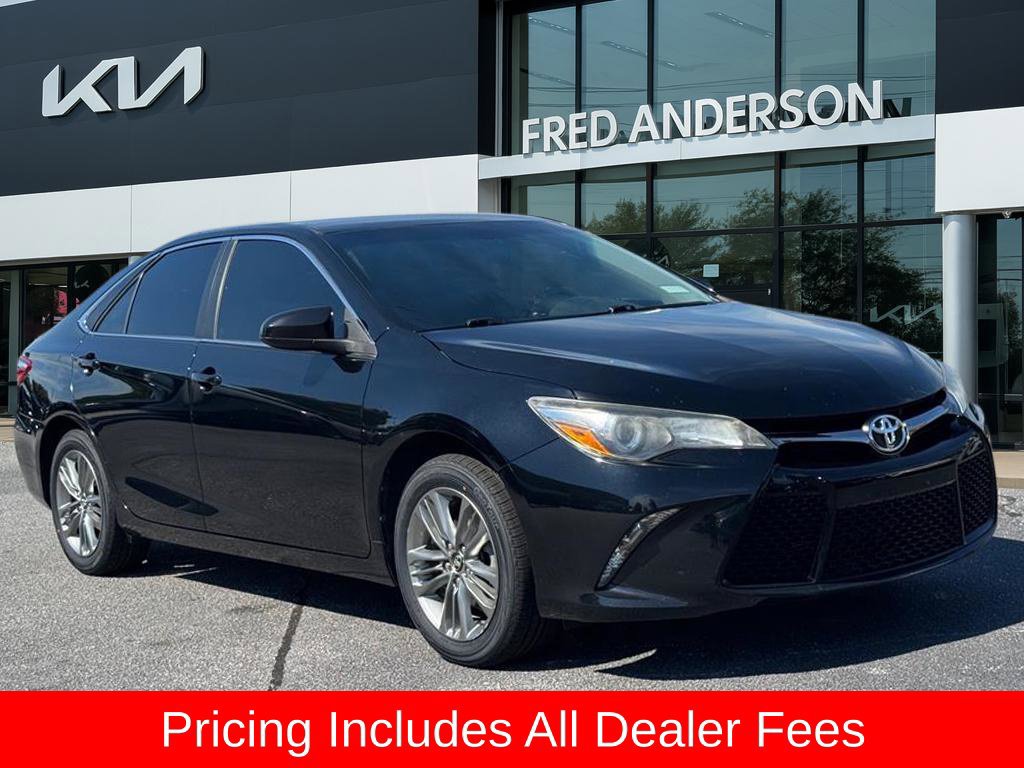 Used 2017 Toyota Camry SE FWD image 1