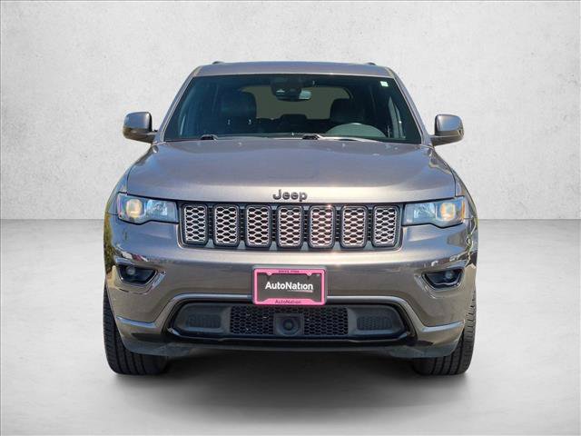 Used 2021 Jeep Grand Cherokee Laredo X AWD/4WD image 3
