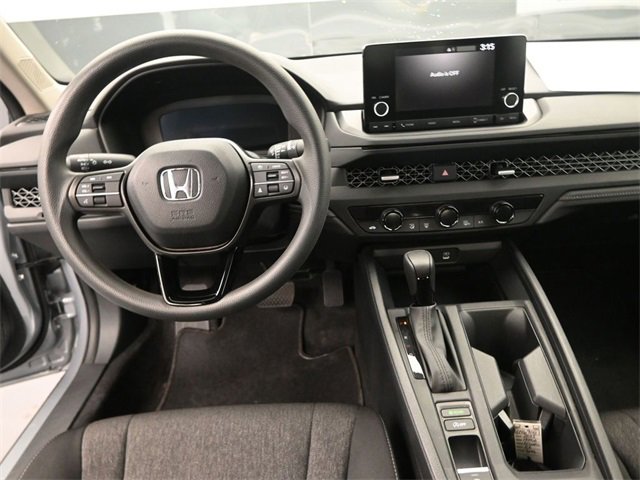 Used 2023 Honda Accord EX image 11