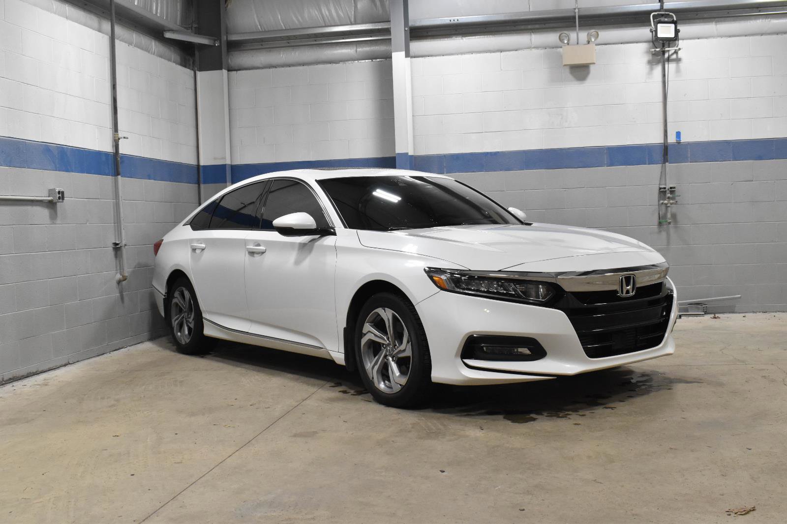Used 2018 Honda Accord EX-L image 28