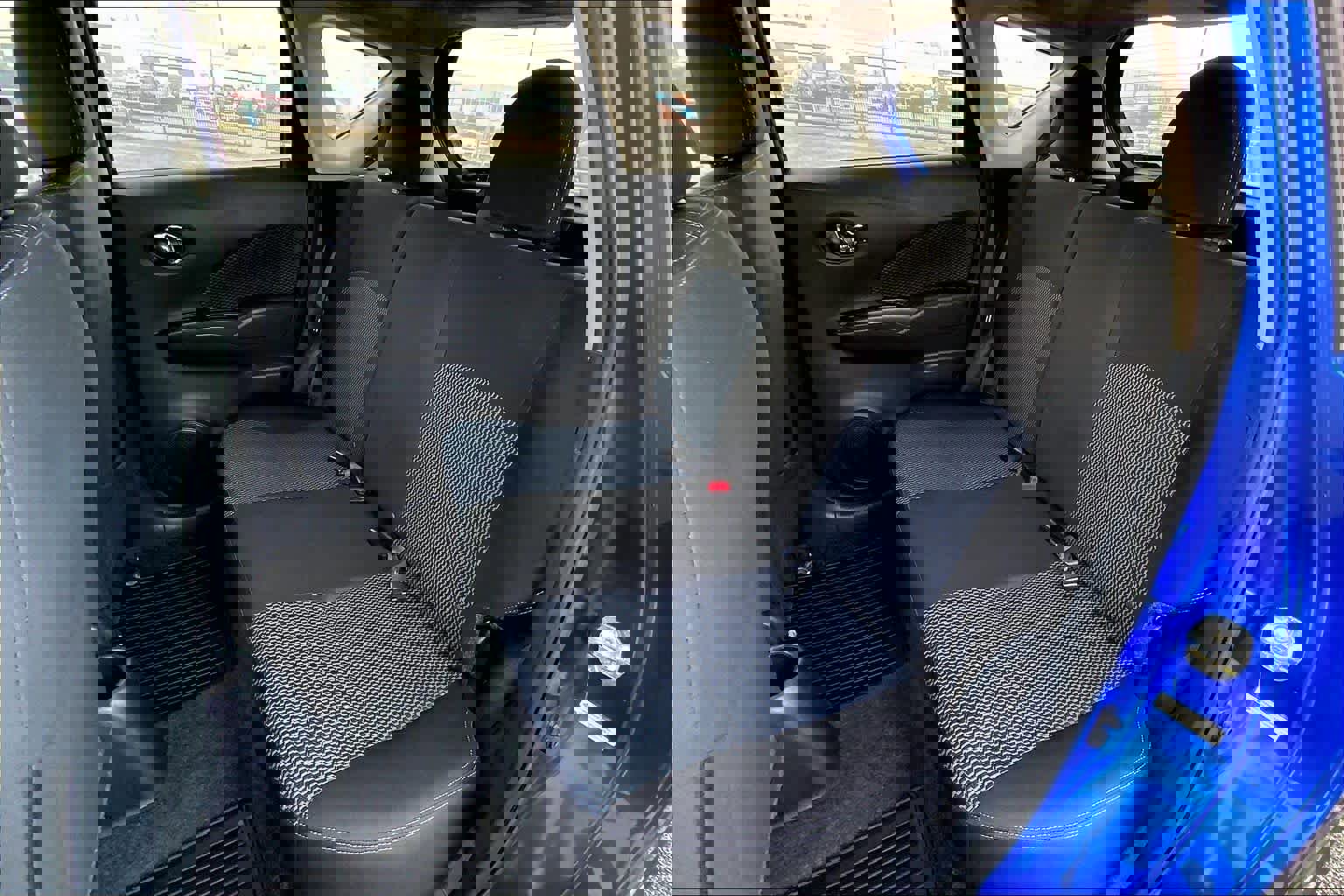 Used 2017 Nissan Versa Note SV w/ SV Appearance Package image 19