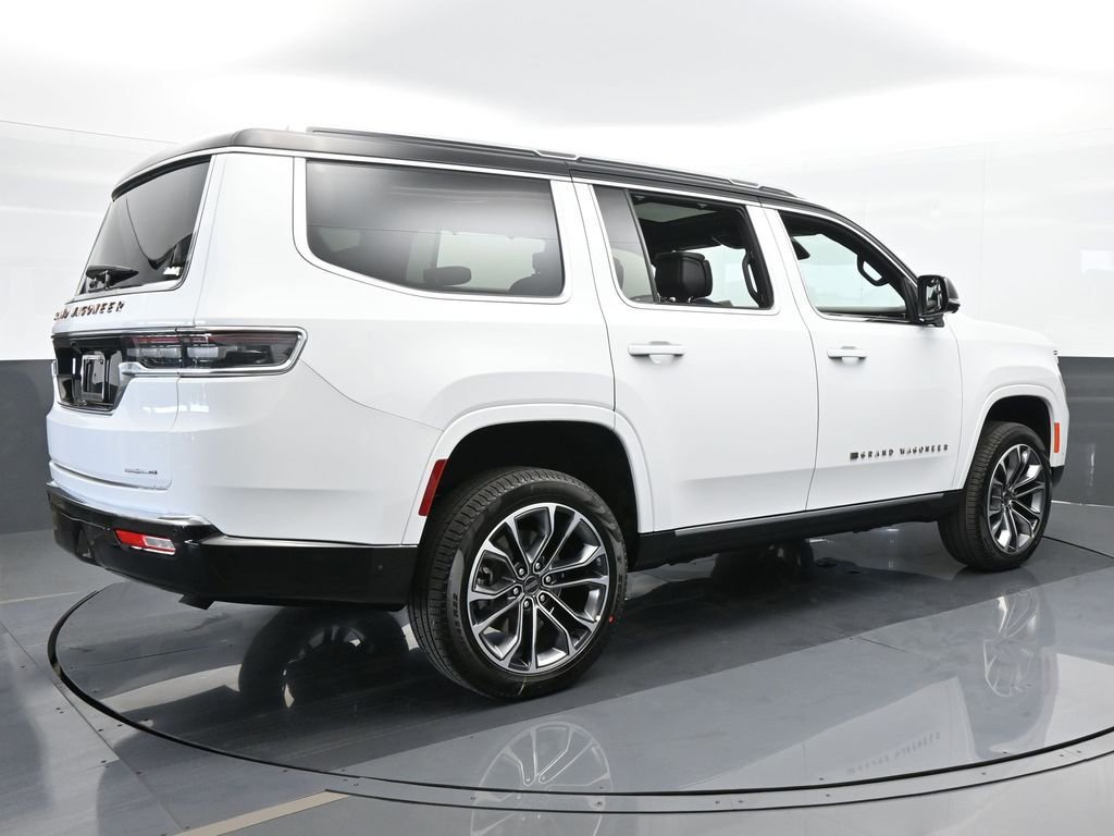 Used 2024 Jeep Grand Wagoneer Series III image 6