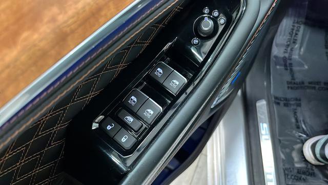 Used 2023 Jeep Grand Cherokee L Summit image 22