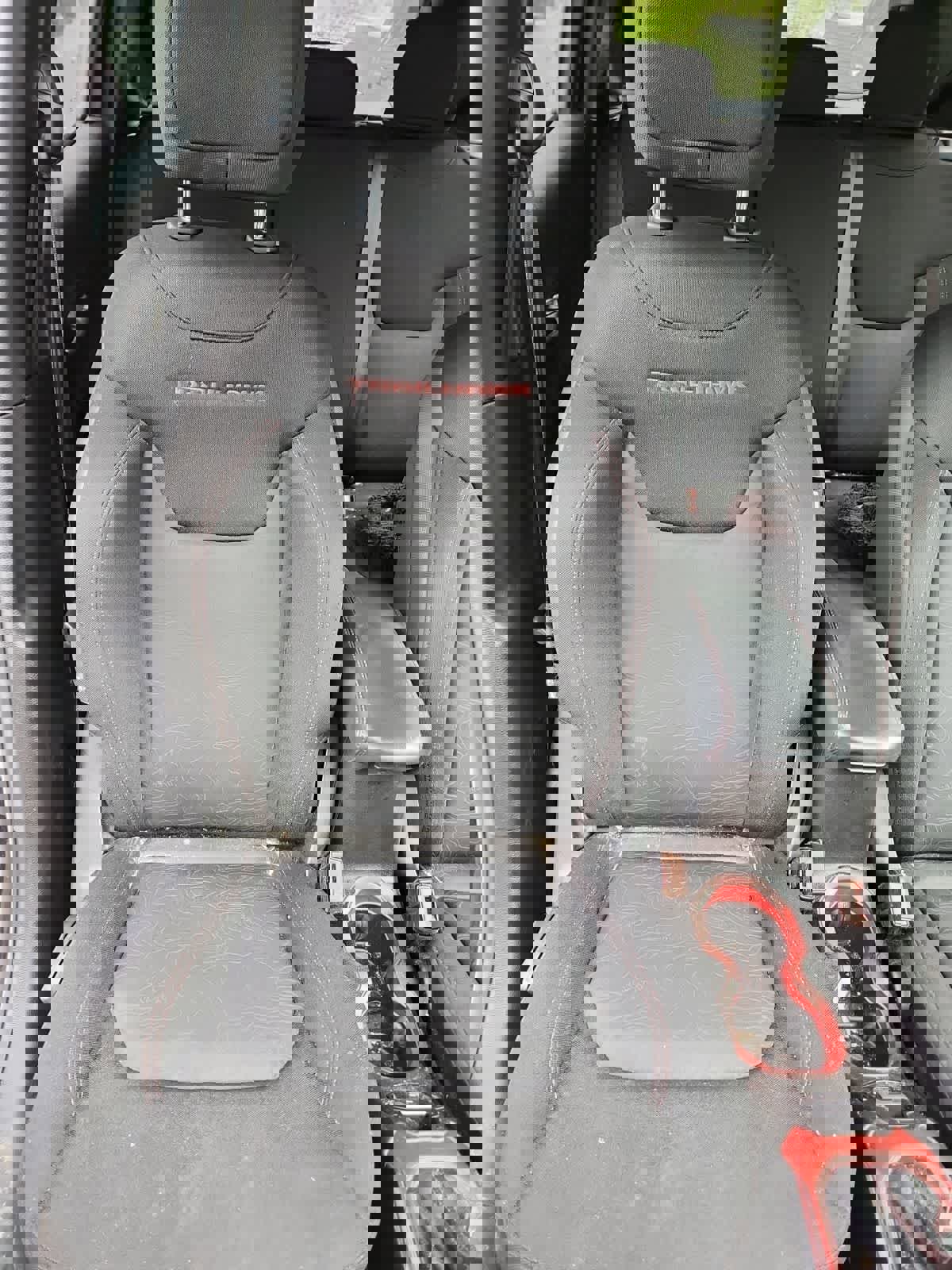 Used 2017 Jeep Renegade Trailhawk image 18