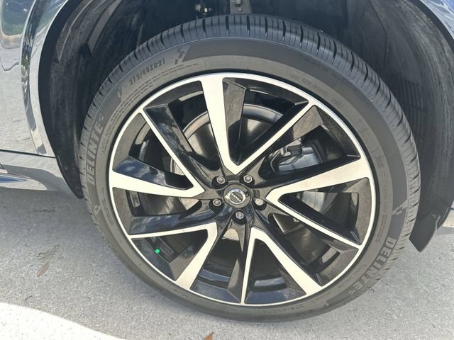 Used 2023 Volvo XC90 B6 Plus w/ Protection Package Premier AWD/4WD image 11