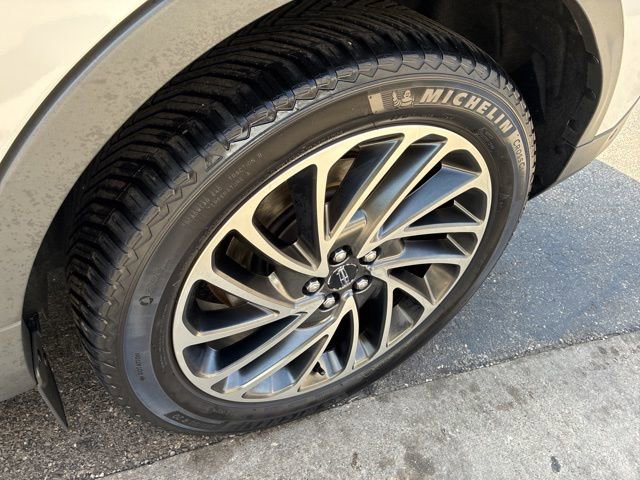 Used 2019 Lincoln Nautilus Reserve image 47