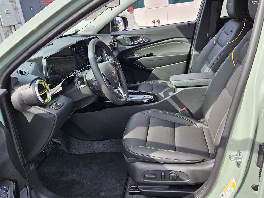 New 2026 Chevrolet Trax ACTIV image 3
