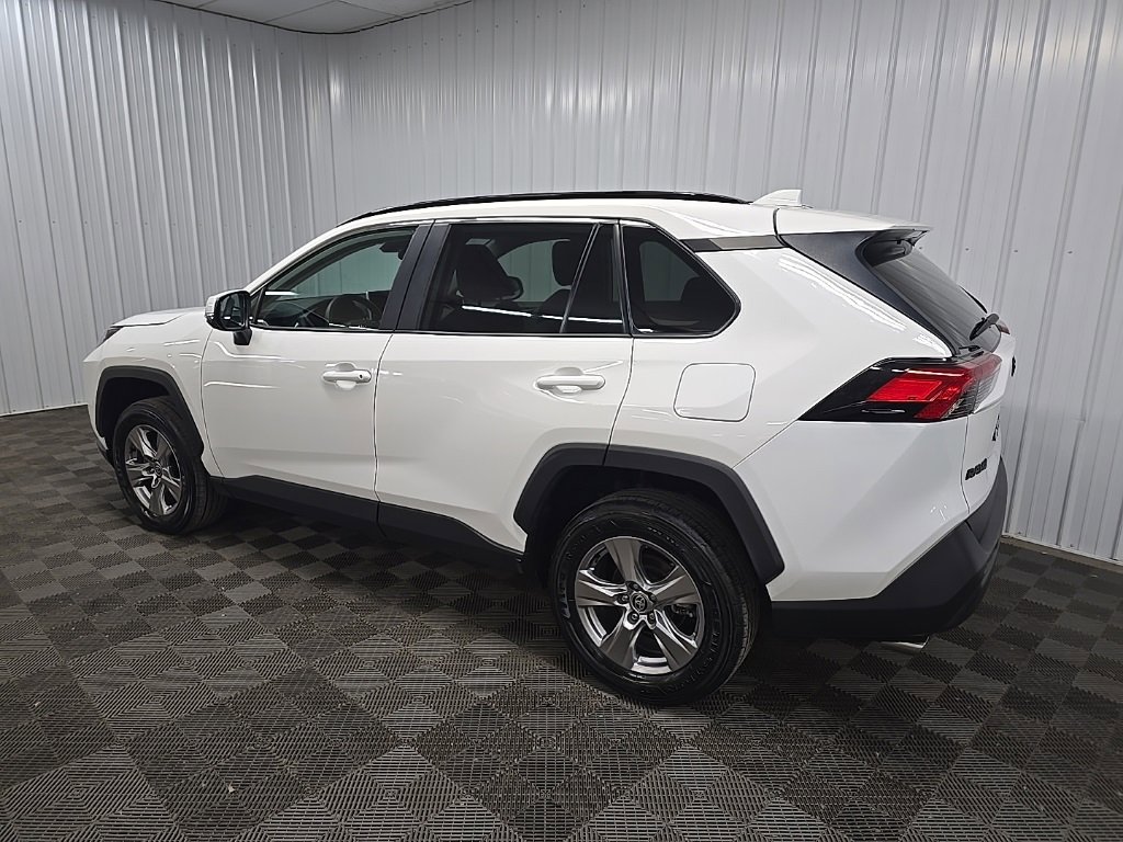 Used 2023 Toyota RAV4 XLE image 4