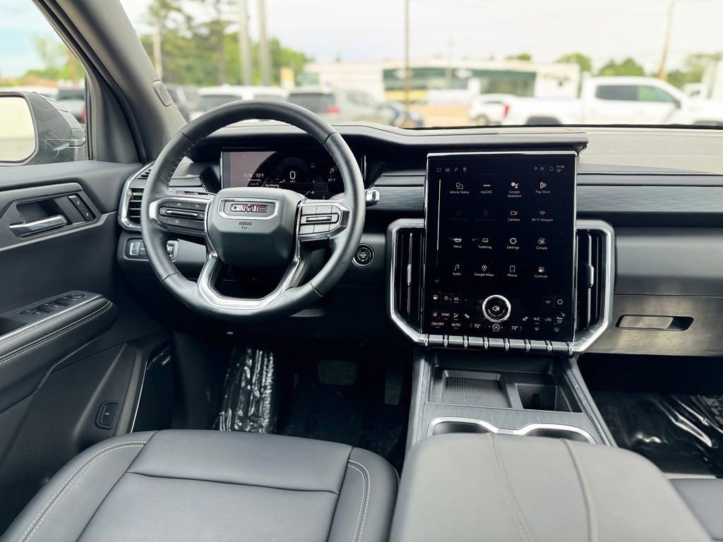 Used 2025 GMC Acadia Elevation w/ Elevation Premium Package AWD/4WD image 13