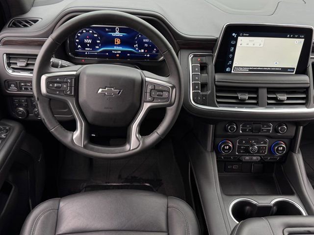 Used 2023 Chevrolet Tahoe Z71 w/ Luxury Package AWD/4WD image 12