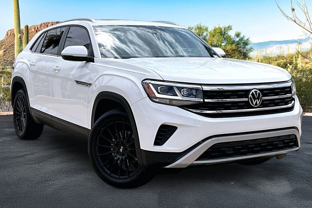 Used 2020 Volkswagen Atlas Cross Sport SE FWD image 12