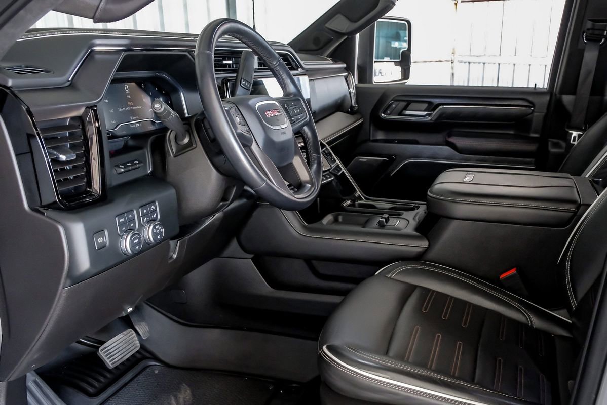 Used 2024 GMC Sierra 2500 AT4X image 14