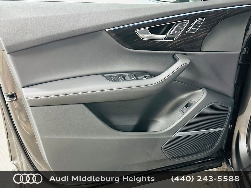 Used 2023 Audi Q7 2.0T Premium Plus w/ Premium Plus Package image 28