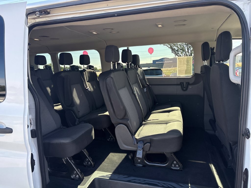 Used 2022 Ford Transit 350 XLT RWD image 25
