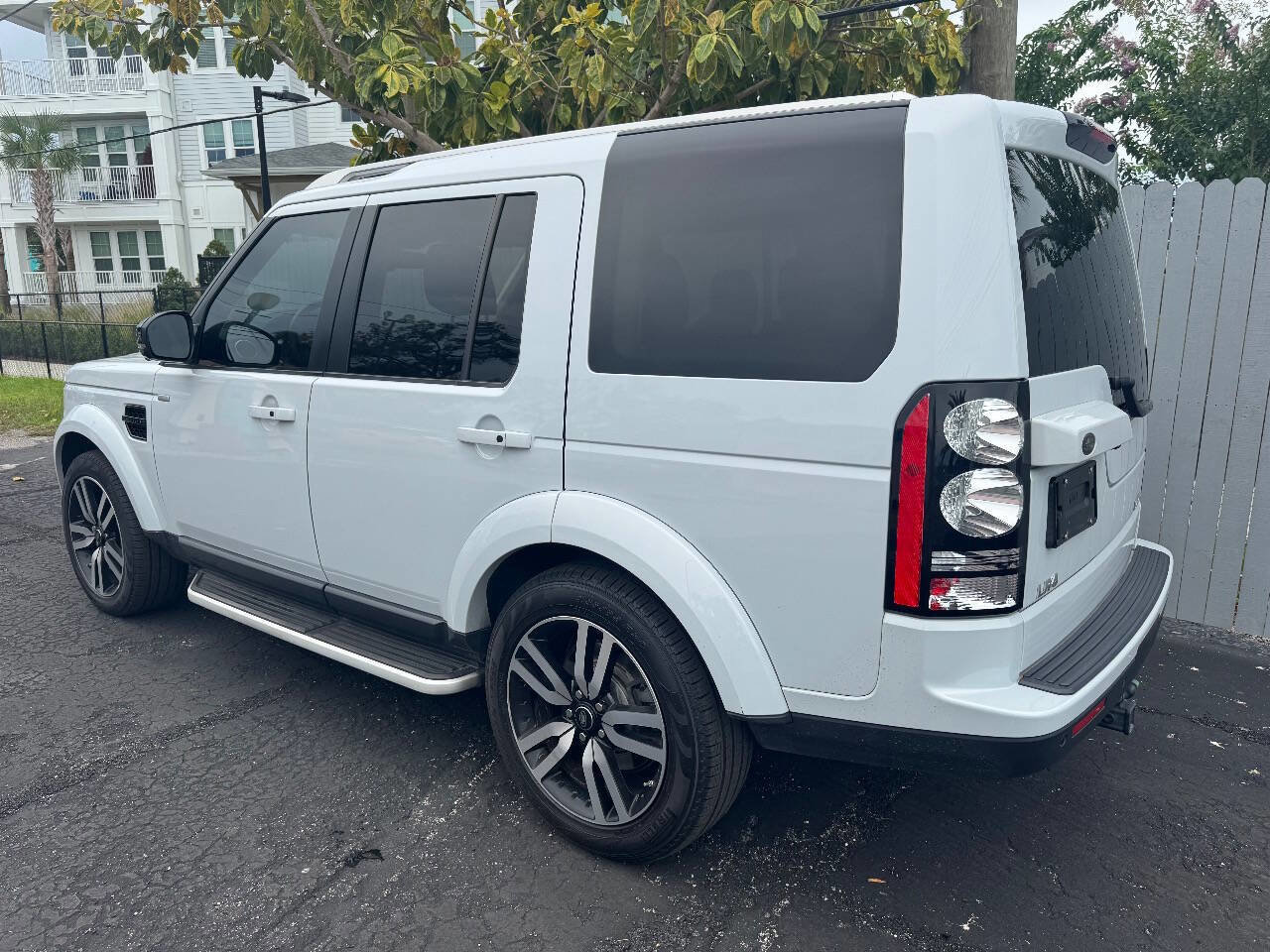 Used 2016 Land Rover LR4 HSE LUX image 18