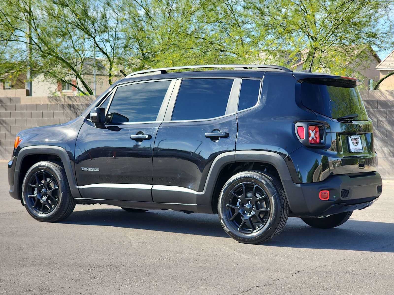Used 2020 Jeep Renegade Altitude FWD image 6