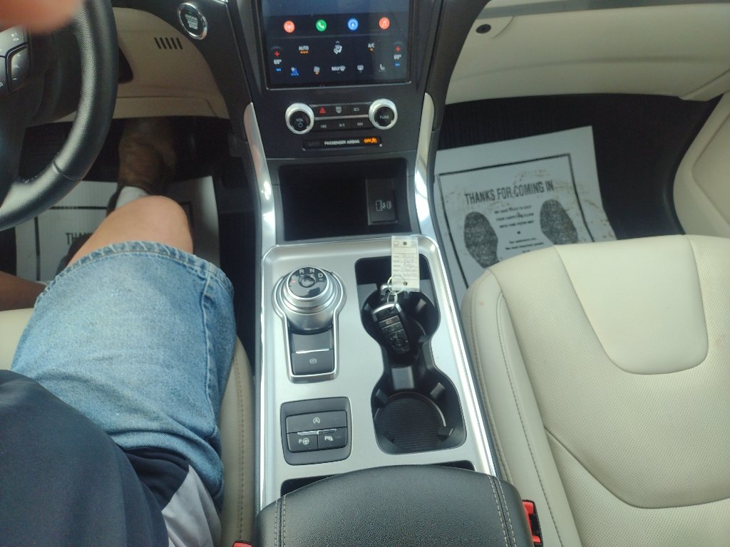 Used 2022 Ford Edge Titanium w/ Equipment Group 301A AWD/4WD image 15