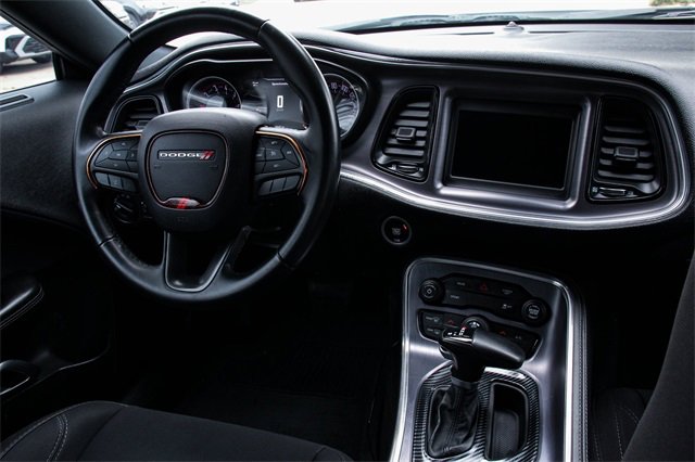 Used 2018 Dodge Challenger SXT image 28