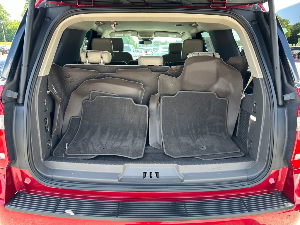 Used 2018 Ford Expedition XLT w/ Equipment Group 202A RWD image 13