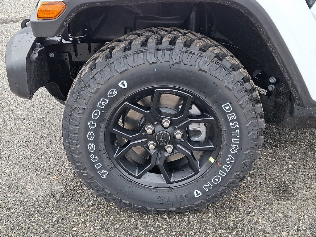 New 2026 Jeep Gladiator Sport AWD/4WD image 19