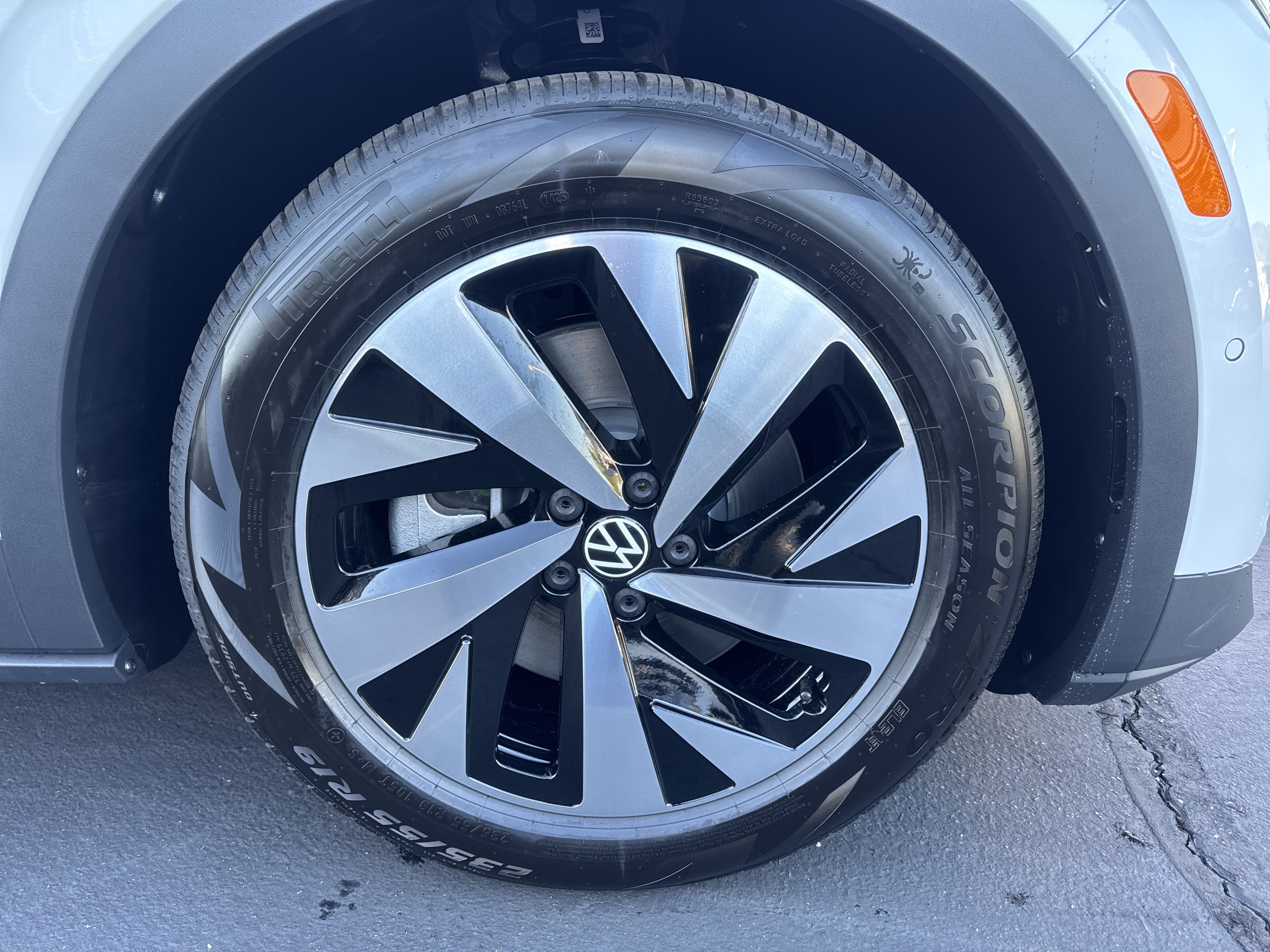 New 2026 Volkswagen ID.4 Pro RWD image 11