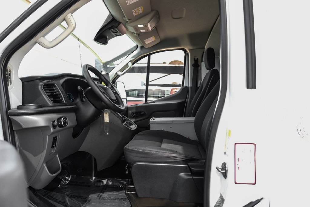 Used 2021 Ford Transit 250 Low Roof AWD image 3