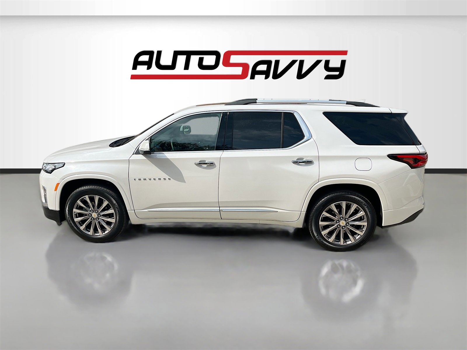Used 2023 Chevrolet Traverse Premier w/ LPO, Floor Liner Package image 4