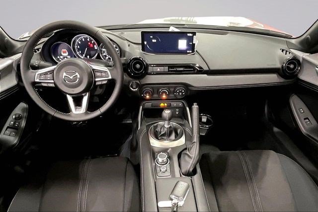 New 2026 MAZDA MX-5 Miata Club w/ Weather Package RWD image 5