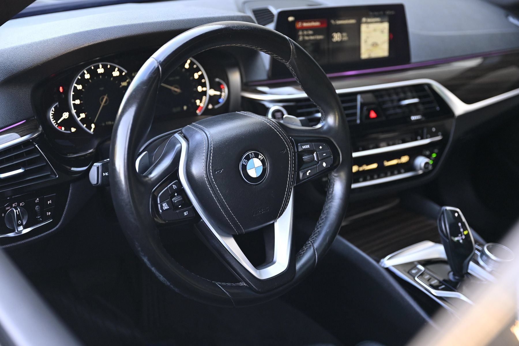 Used 2018 BMW 530i RWD image 21