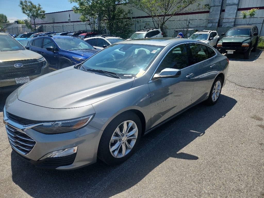 Used 2024 Chevrolet Malibu LT FWD image 3