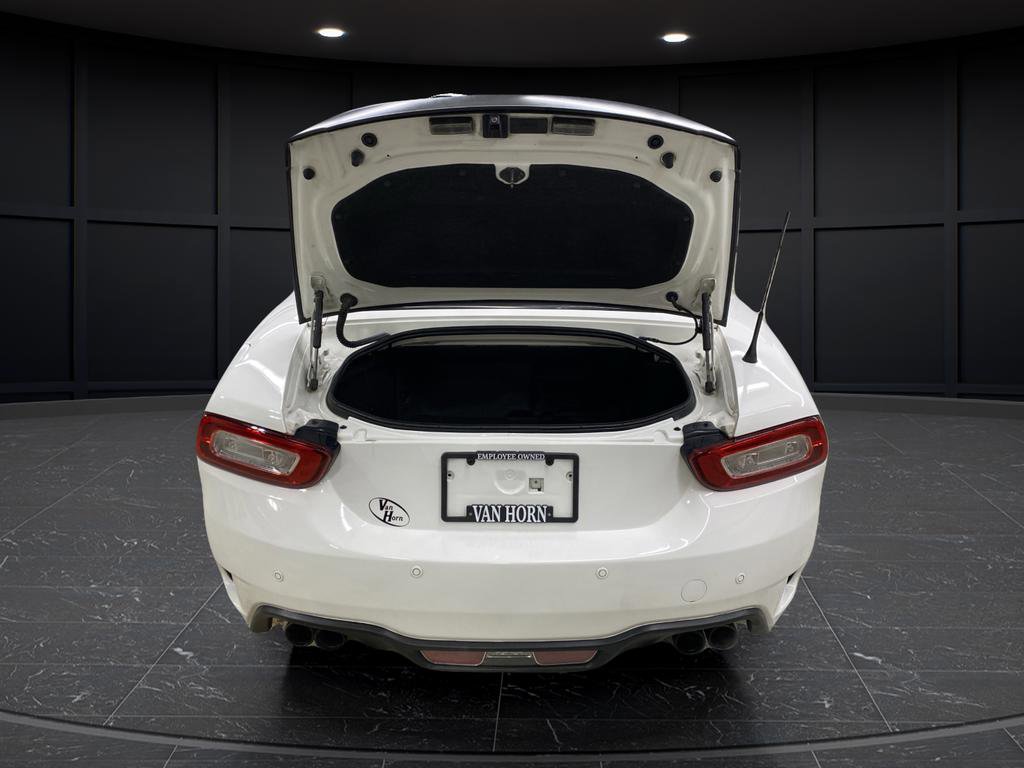 Used 2020 FIAT 124 Spider Abarth w/ Convenience Group image 16