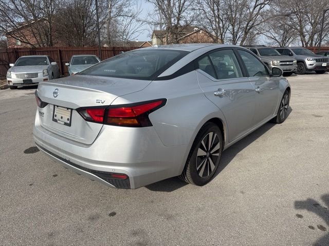 Used 2022 Nissan Altima 2.5 SV FWD image 6