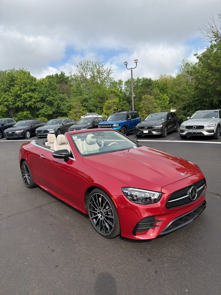 Used 2023 Mercedes-Benz E 450 4MATIC Cabriolet image 3