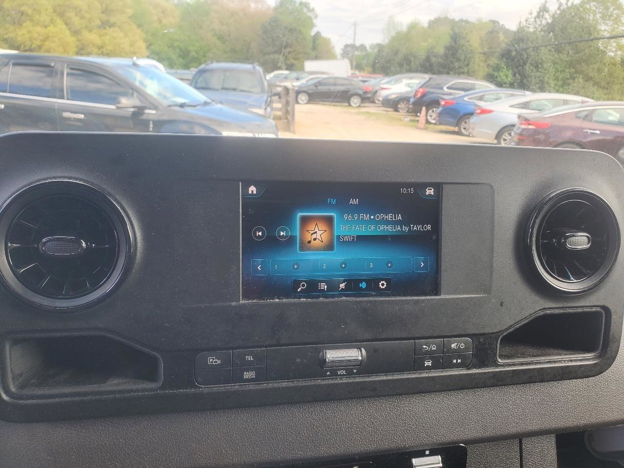 Used 2022 Mercedes-Benz Sprinter 1500 image 22