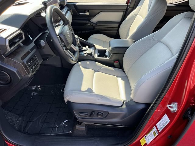 Used 2024 Toyota Tacoma Limited AWD/4WD image 26