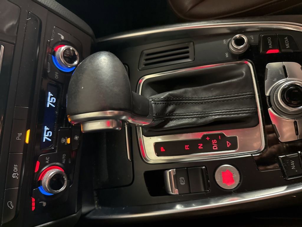 Used 2016 Audi Q5 2.0T Premium Plus w/ Technology Package image 15